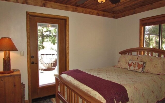 022 - Johan's Village Haus