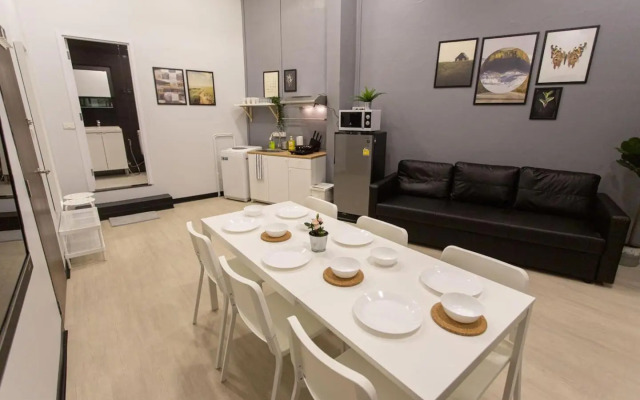 U1 Large 2 bed rooms BTS Udomsuk