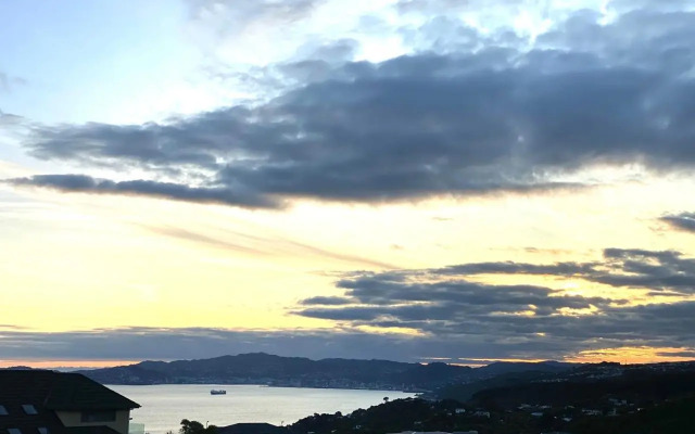 Luxury 5beds And 5bedroom