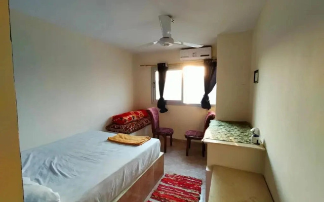 Seror Guest House