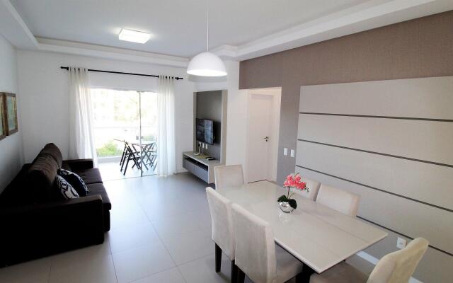 1070 - Praia de Bombinhas locação de temporada.