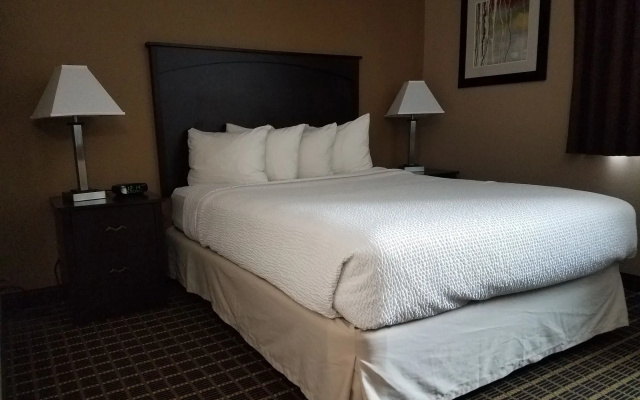 Americas Best Value Inn & Suites Bismarck