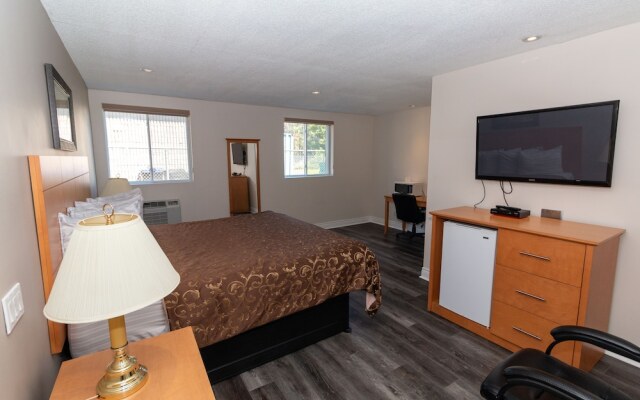 Borden Inn & Suites