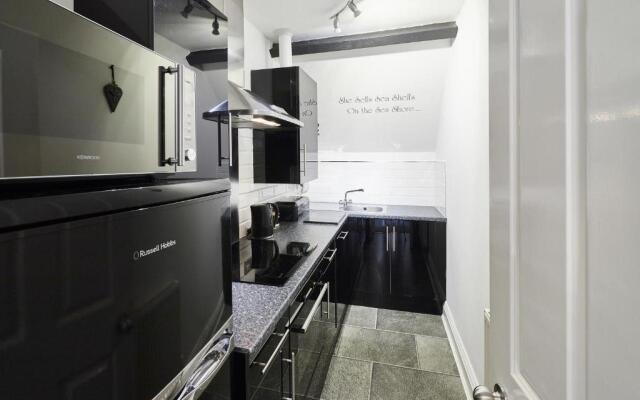 Host Stay Park Place Apartment