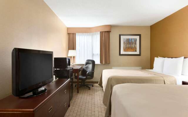 Travelodge by Wyndham Toronto East