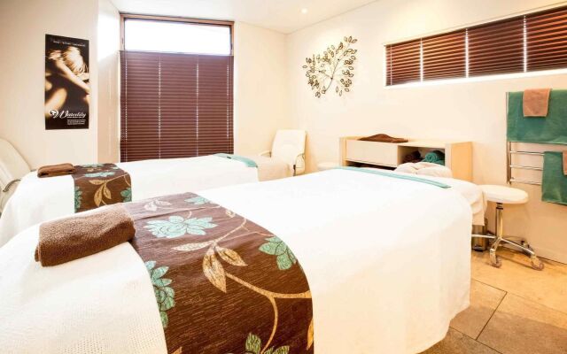 Novotel Lake Crackenback Resort & Spa