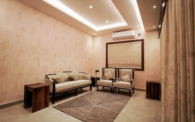 Royal Ritz