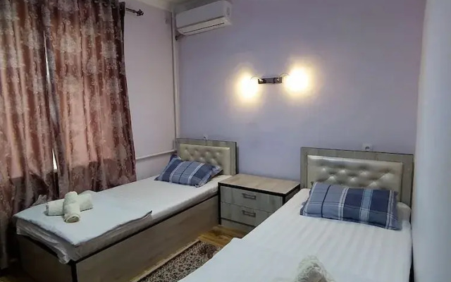 "Orom" Guests House