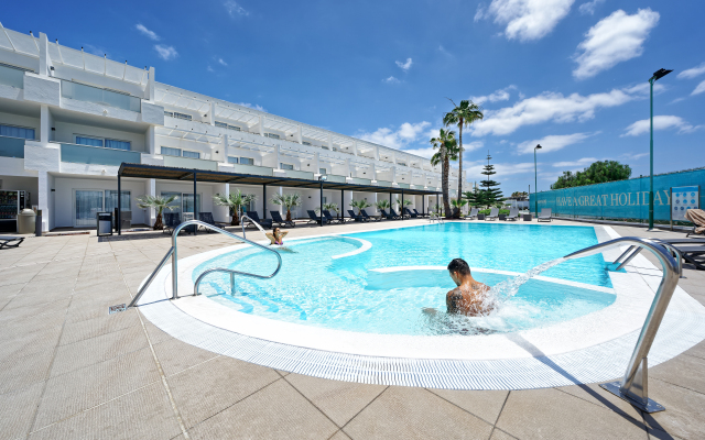 Aequora Lanzarote Suites