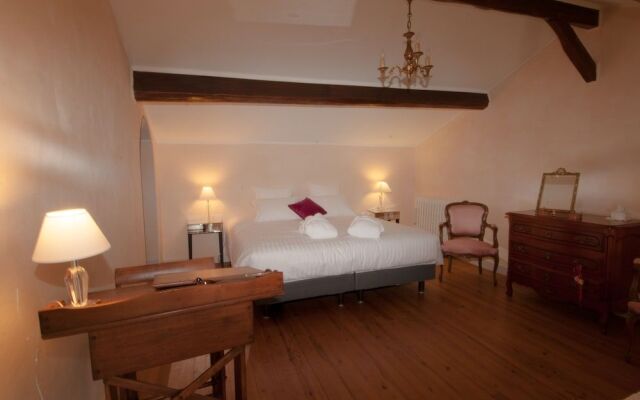 Les Chambres d'Hôtes de Château Vieux Robin