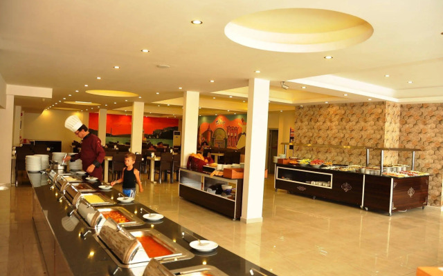 Acar Hotel
