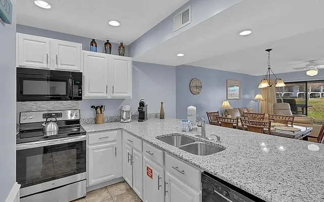 Edgewater Golf Villa 3101