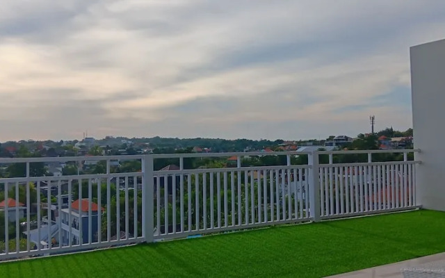Sarining 2BR Villa with Pool