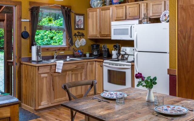 Eureka Sunset Cabins