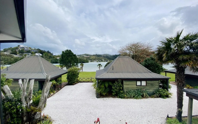 Pacific Harbour Villas