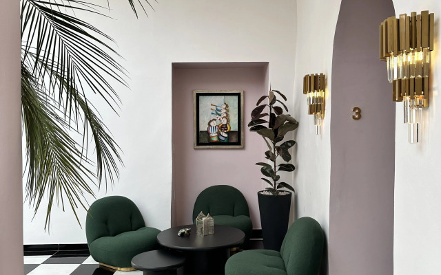 HOLT's Hotel De Mi Independencia