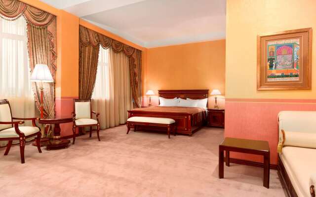Ramada Plaza By Wyndham Gence