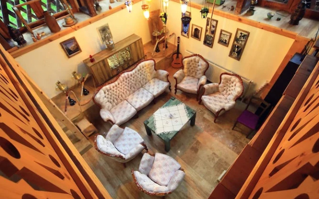 Serbetci Konak