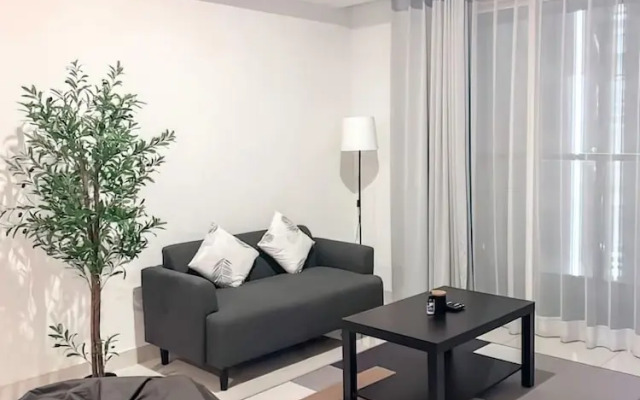 Staycation Jakarta Kensington Royal
