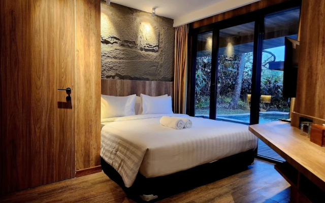 Villa 4-BR Klub Bunga No. 4 Batu Malang