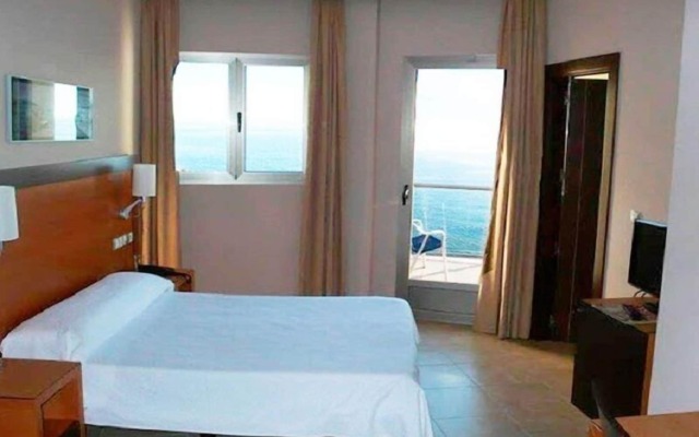 ON ALETA ROOM designed for adults