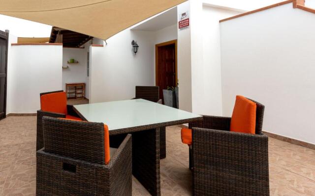 HolidayVilla Marina 2- Beachfront, Wifi , Sea View by Holidayshome