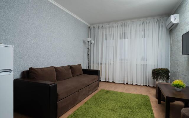 Электра Холидей