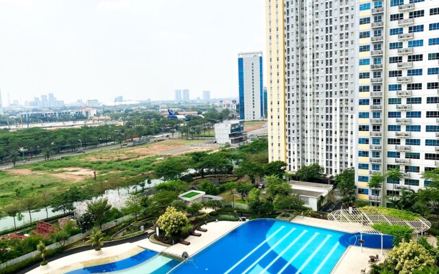 Studio Springlake Summarecon Bekasi Apartment Near Shopping Mall