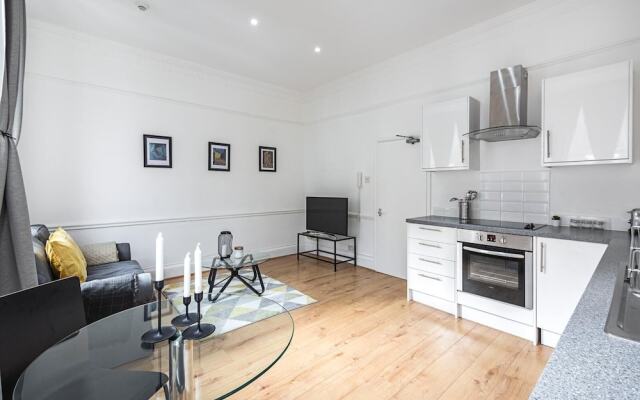Stunning Oxford Street Apartments