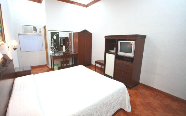 Pearlmont Hotel