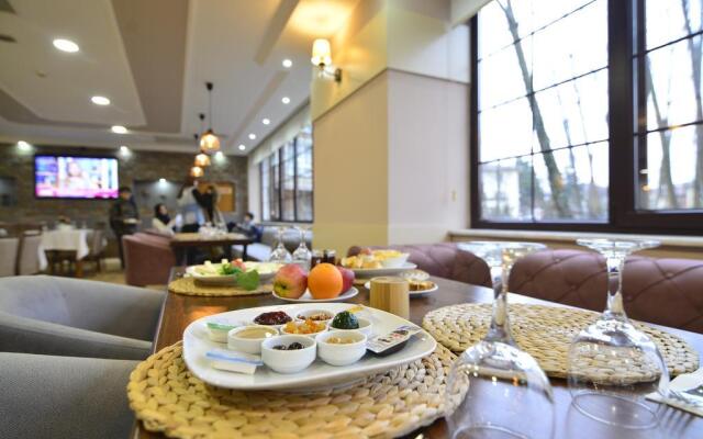 Hizel Hotel