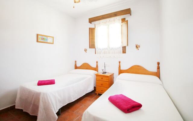 1056 Cortijo Cecilio