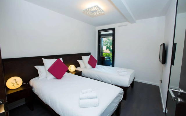 Le Pier Toulouse Hotel