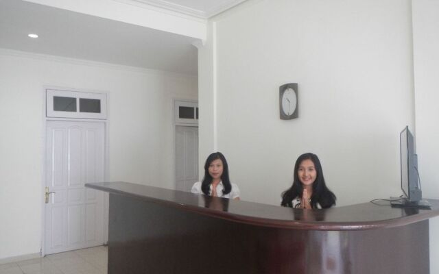 Palmyra Hostel