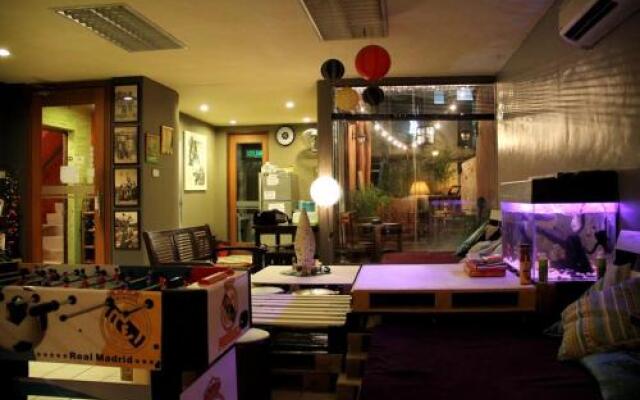 Le Nomade Hostel & Cafe