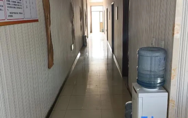 Zhengding Xincheng Hotel