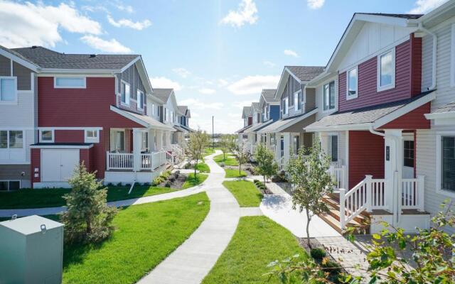 Gorgeous 4 Bedroom Townhouse in South Winnipeg