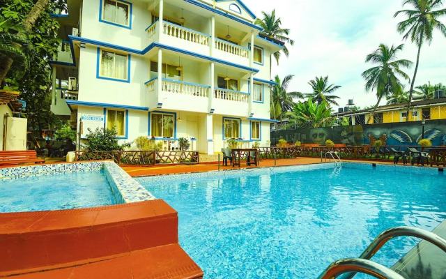 Fabhotel Grand Royal Palms