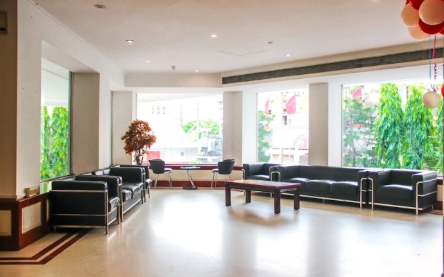 Hotel Grand Starline by OYO Rooms