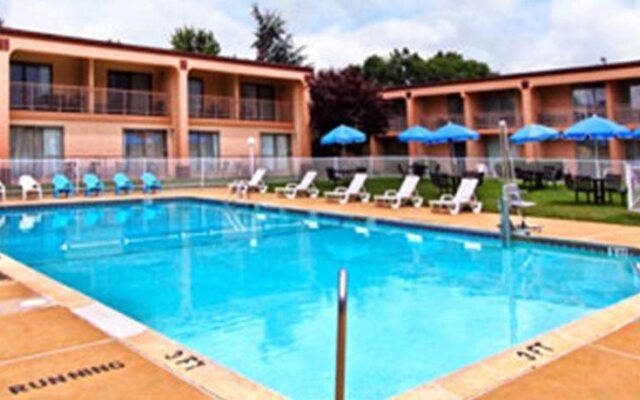 Motel 6 Philadelphia Northeast PA