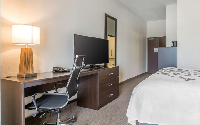 Sleep Inn & Suites West Des Moines near Jordan Creek
