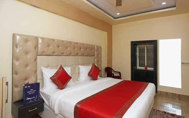 OYO 15530 Hotel G S Residency