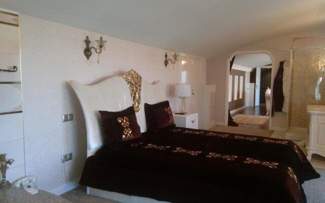 Nevo Studios Otel