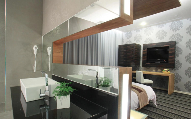 Yoai Hotel