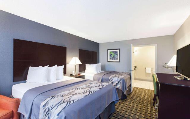 Days Inn by Wyndham Ennis