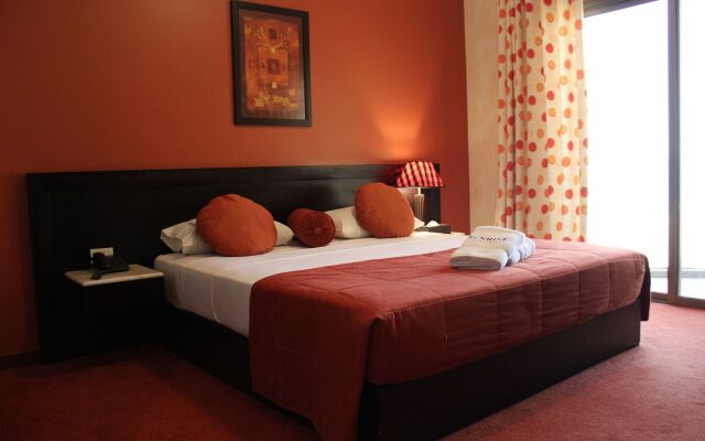 Sunrise Hotel