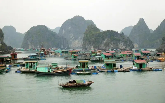Tuan Sailing Cruise