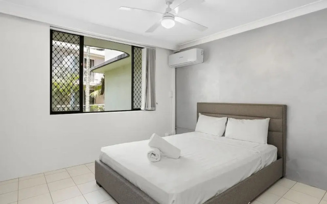 Unit 24-24 Hamilton Ave Surfers Paradise