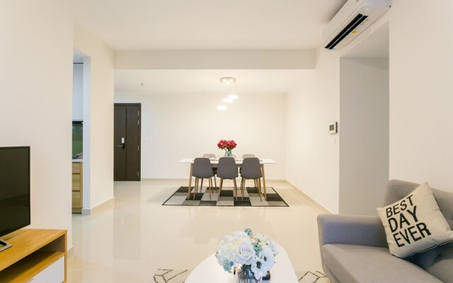 The Milky Way River Gate Apartment