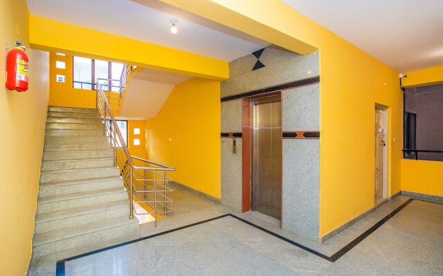 OYO 24047 SilverKey Airport